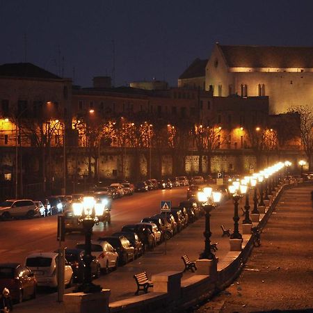 B&B La Uascezze Bari Bagian luar foto