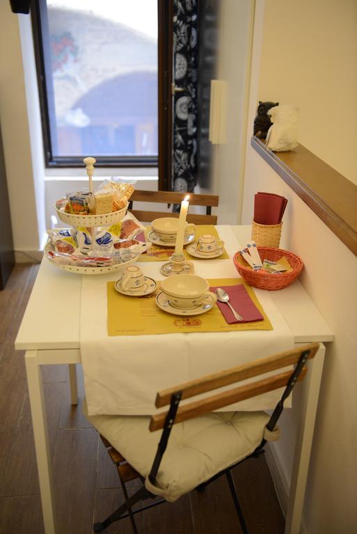 B&B La Uascezze Bari Ruang foto