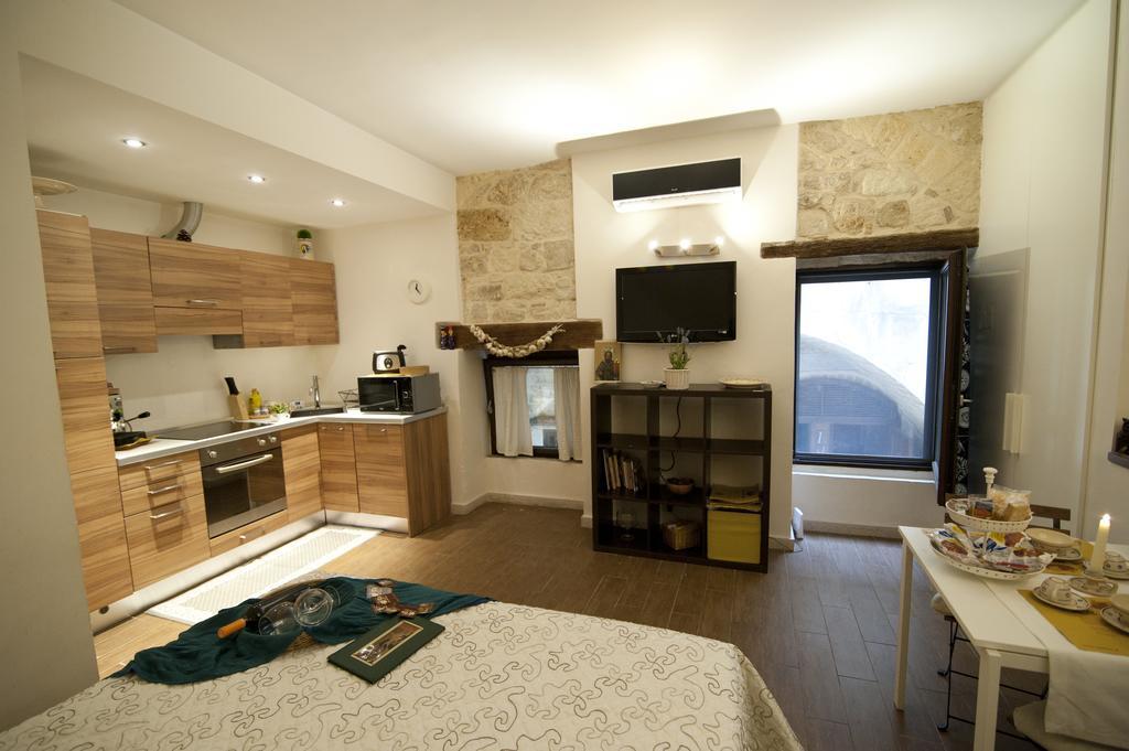 B&B La Uascezze Bari Ruang foto