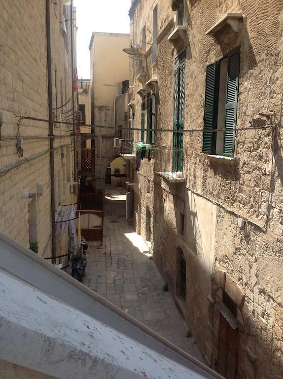 B&B La Uascezze Bari Bagian luar foto
