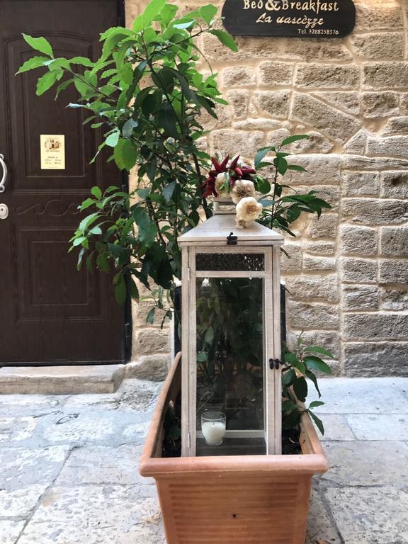 B&B La Uascezze Bari Bagian luar foto